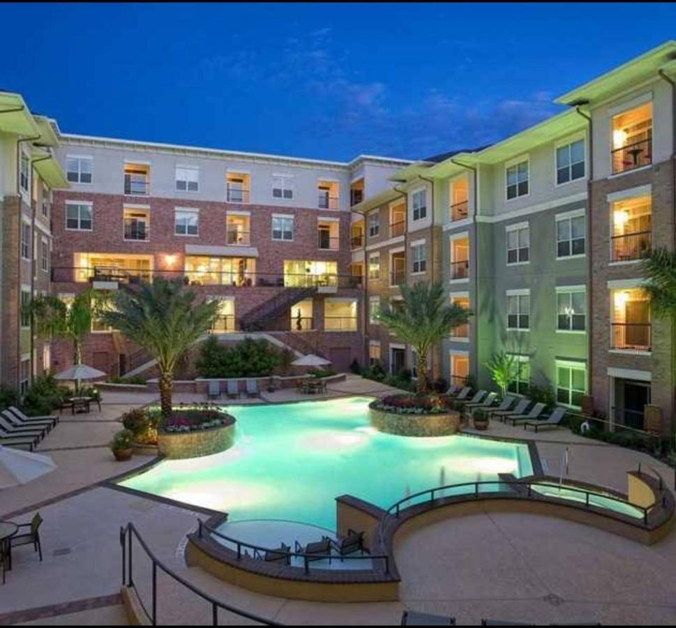 Welcome To The Suite Spot Luxury 1Bedroom Mid-Rise In Suger Land Houston Zewnętrze zdjęcie